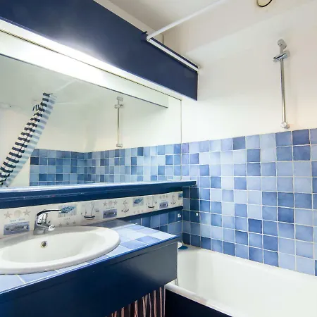 Les Marinas-7 By Interhome